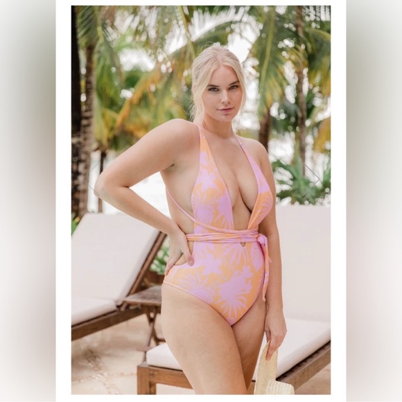 Pink Lily bathing suit, size Lg - Picture 2 of 11